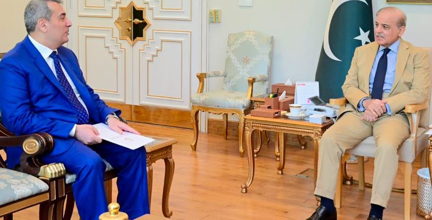 PM praises outgoing Azeri envoy's role in strengthening bilateral relations