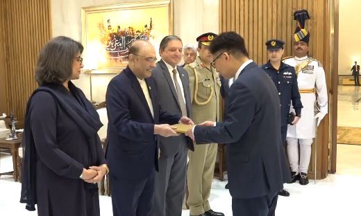President Zardari receives credentials from Italian and South Korean ambassadors-designate