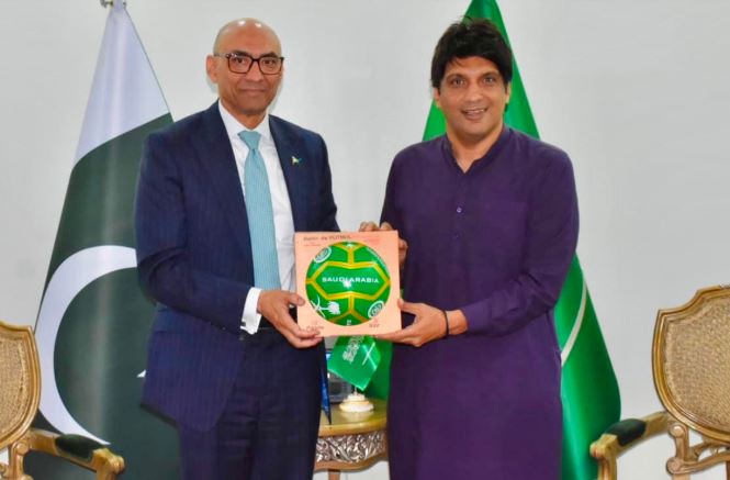 Mohsen Gillani, Saudi Envoy discuss Pakistan Football Development