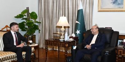 President Zardari lauds outgoing Kazakh envoy’s role in strengthening bilateral ties