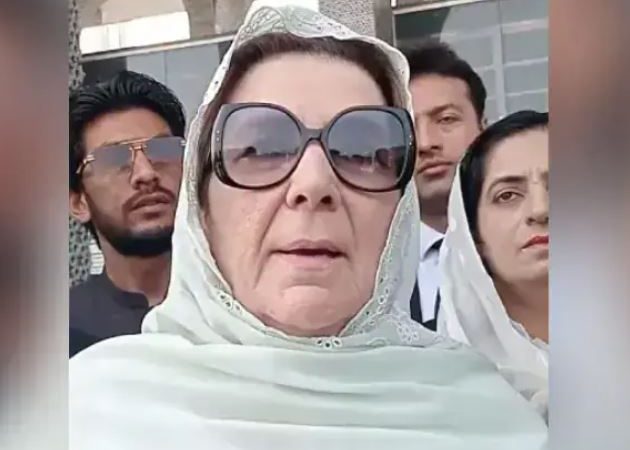 Imran Khan's sister Noreen Niazi allowed to meet him at Rawalpindi's Adiala Jail