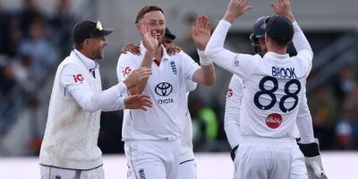 England inflict innings defeat on Pakistan in first Test