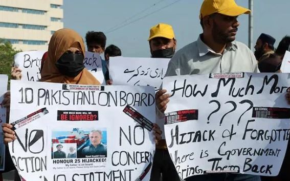 Pakistan seeks IMO's urgent intervention to secure release of held seafarers