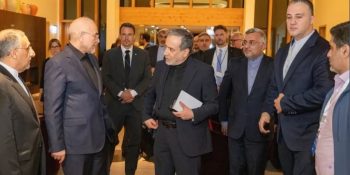 Iran debates Hormuz wording as Trump says deal’s ‘moving along’