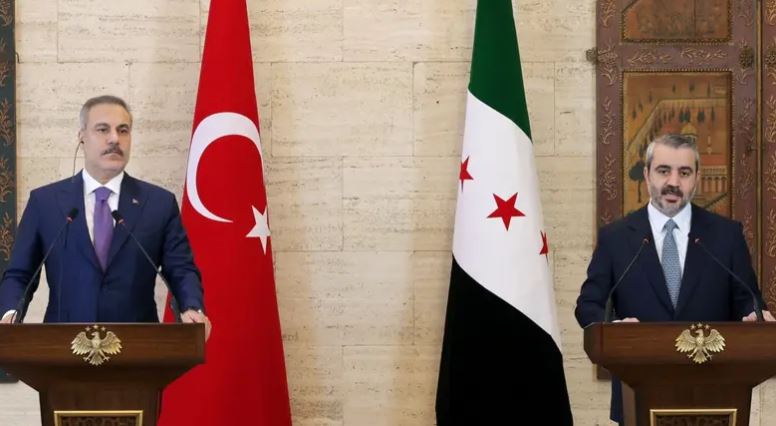 Turkey FM says Israel wants to destabilize Syria as he visits Damascus