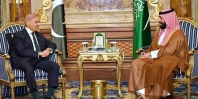 Pakistan stands with Saudi Arabia 'shoulder to shoulder' amid Makkah attack bid