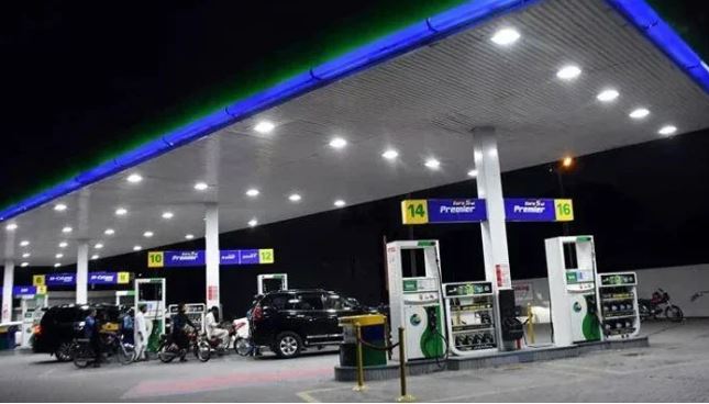 Petroleum dealers refuse to sell fuel under govt relief scheme