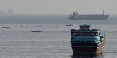 Iran ready to reopen Hormuz if US eases military pressure, lifts blockade: Senior official