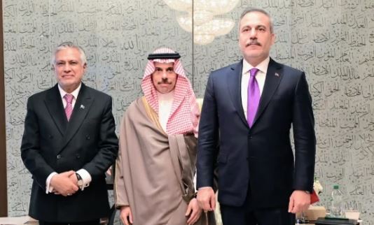 Makkah pact: Pakistani, Turkish, Saudi FMs discuss security issues on UNGA sidelines