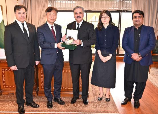 Korean Ambassador Han Sungho meets Pakistan's chief justice