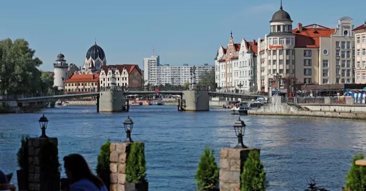 Russia issues nuclear warning to NATO as tensions rise in the Baltic