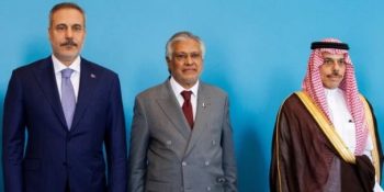 Dar holds talks with Saudi, Turkish FMs on Makkah pact