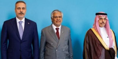 Dar holds talks with Saudi, Turkish FMs on Makkah pact