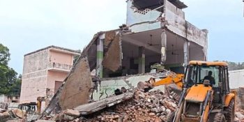 Pakistan 'strongly' condemns demolition of century-old mosque in India