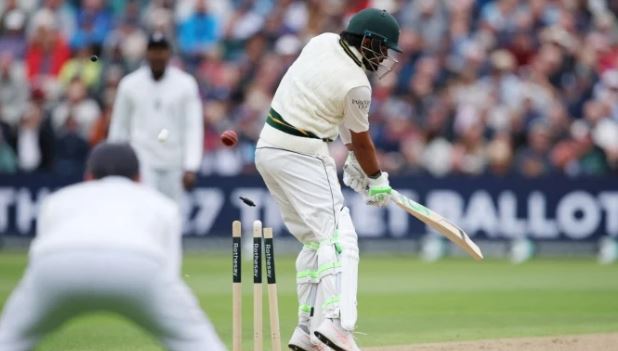 Pakistan collapse to 84-7 against England in third Test