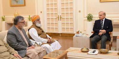 JUI Chief, Prime Minister discuss prevailing political situation