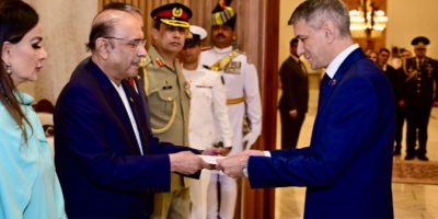 Ambassadors-designate of Norway, Azerbaijan and Switzerland present credentials to President Zardari