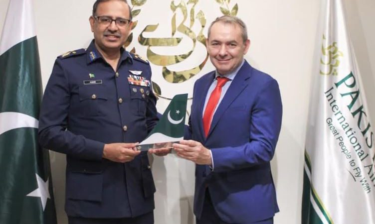 French ambassador, PIA management discuss cooperation