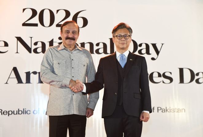 Pak reaffirms resolve to solidify ties with Korea