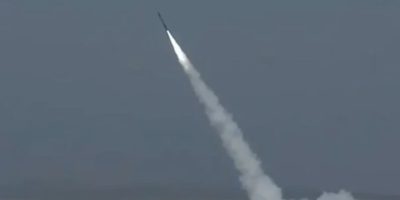 Pakistan test-fires missile