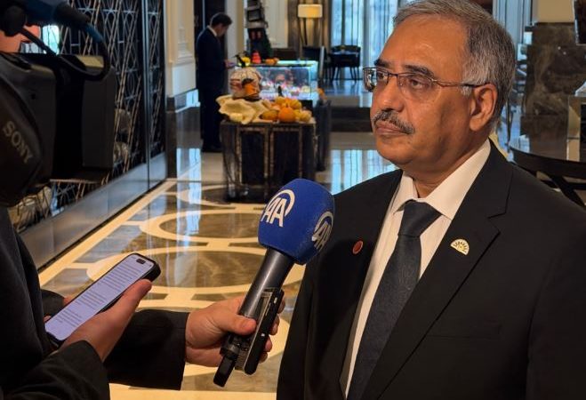 D-8 Secretary General attends Istanbul Mediation Conference