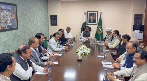 Govt, opposition conclude first round of talks as PTI adamant on holding Oct 4 Islamabad march