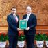 <strong>Pakistan’s Ambassador to China Presents Copy of his Credentials</strong>